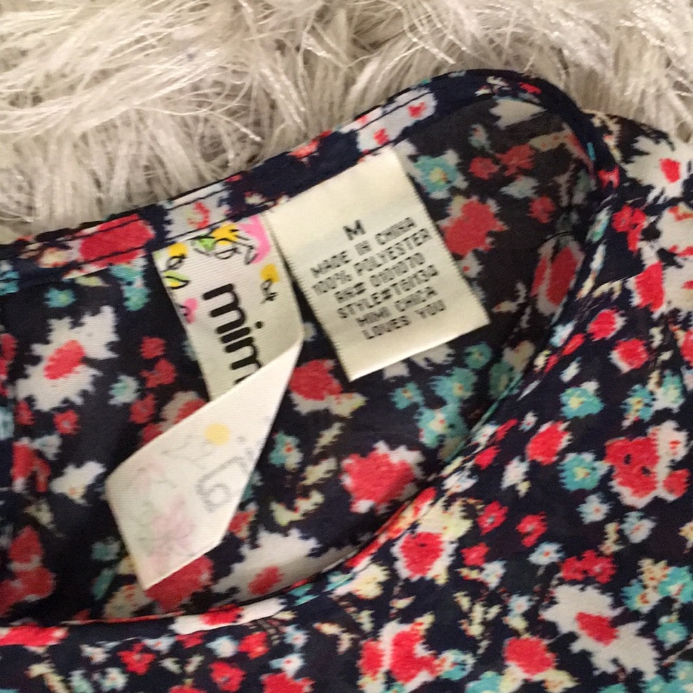 Floral Bell Sleeve top / blouse😍 - Picture 4 of 7